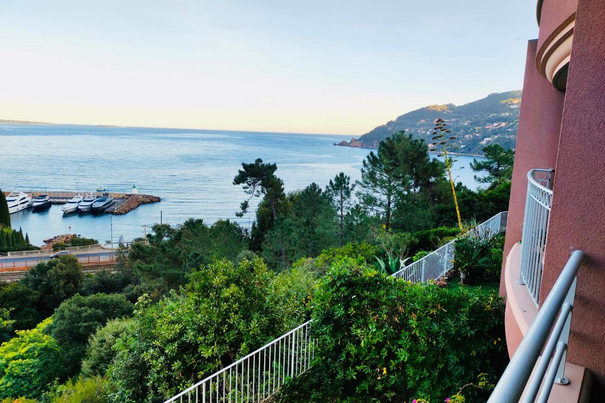 Ferienwohnung Superbe 3 Pieces Sur La Baie De Theoule Exterior foto